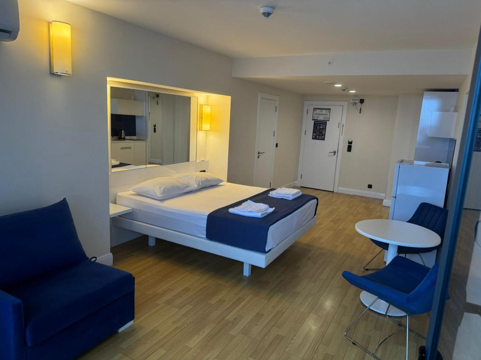 באטומי Lux Apart Hotel 555 חדר תמונה